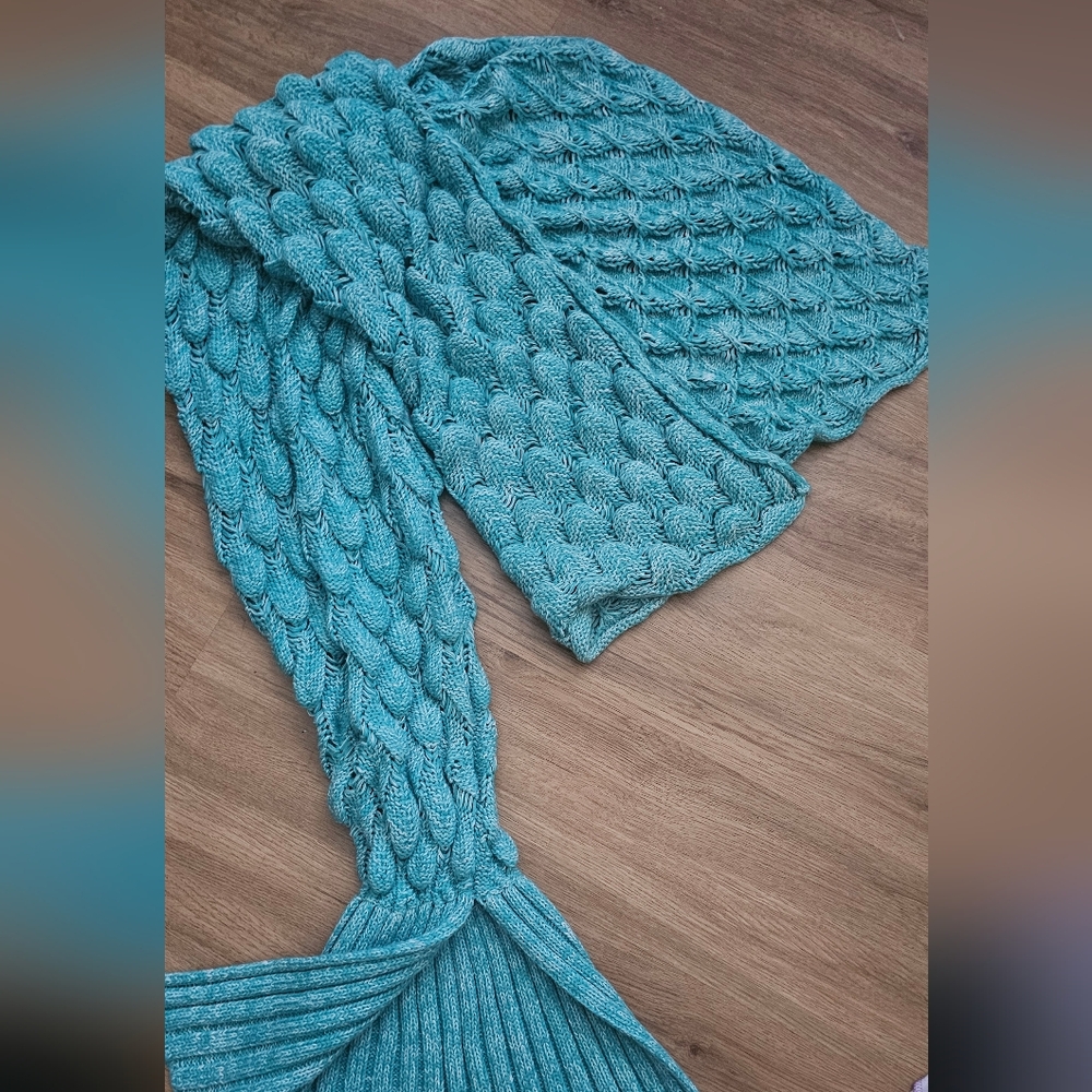 Blue Knit Scarf